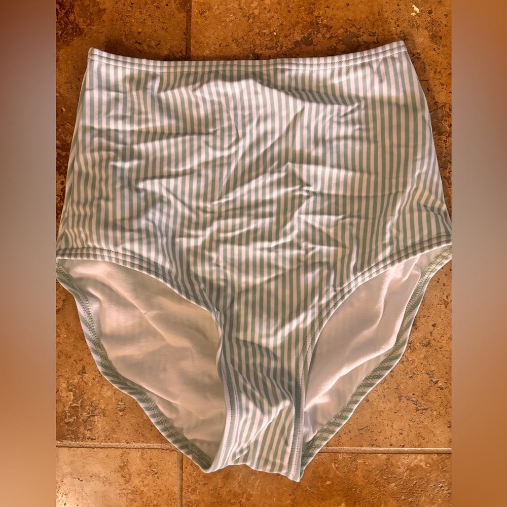 Size small DMFashion high rise bikini bottoms